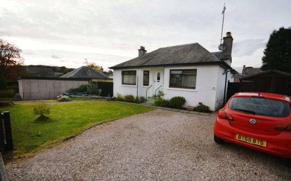 2 bedroom Detached f...